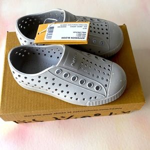 Brand new Native toddler sandals - size 7